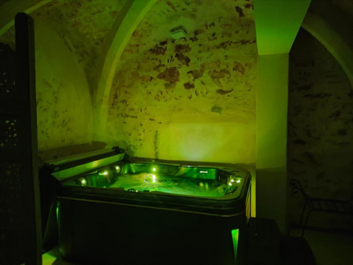 L'envoutement Provencal, Jacuzzi Privatif Et
